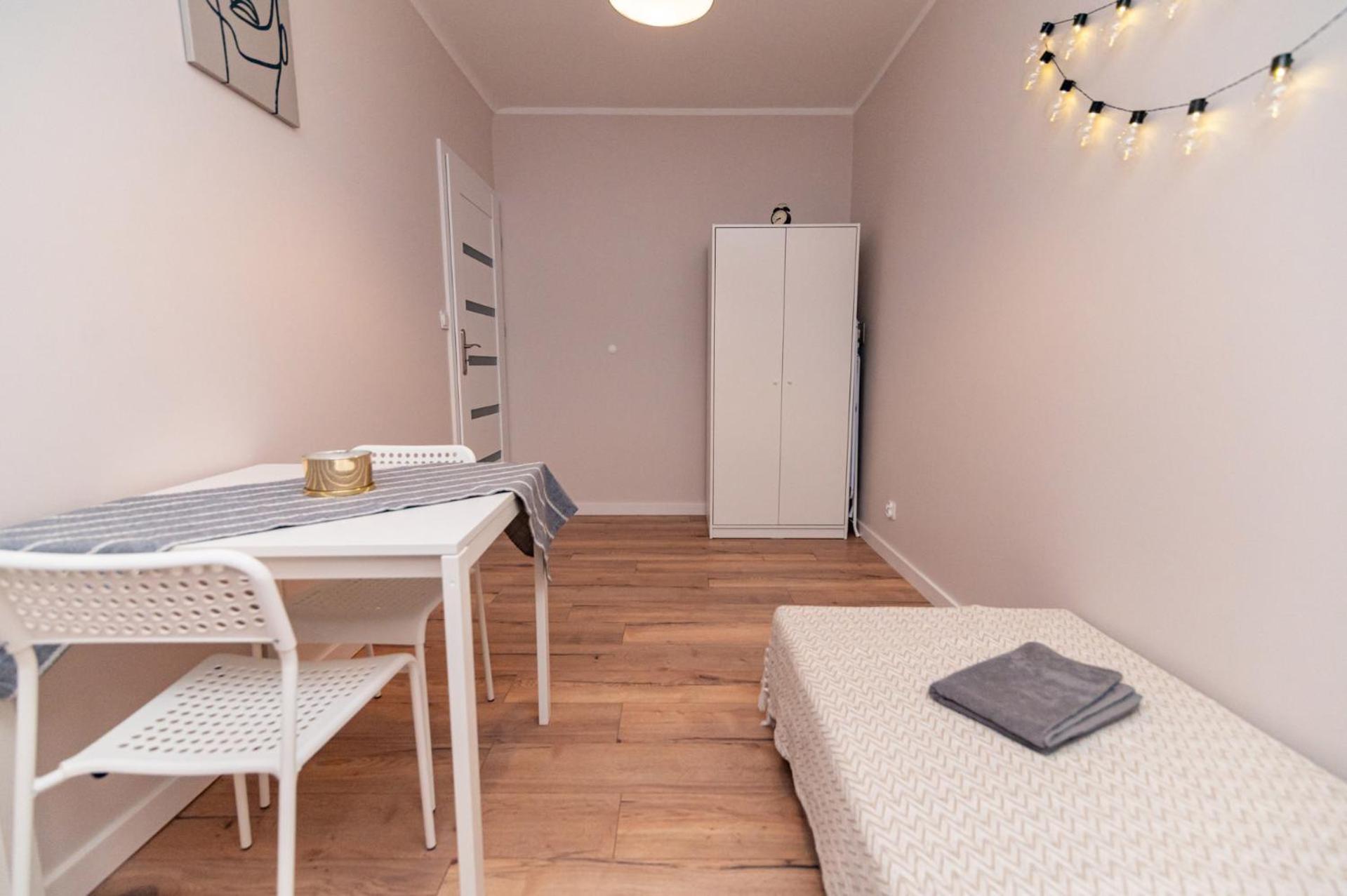 Ferienwohnung Regem Wola Warschau Exterior foto